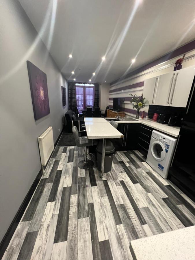 Boutique Blackpool 2 Bed Grey Apartment Sleeps 10 المظهر الخارجي الصورة