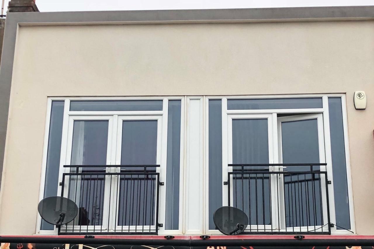 Boutique Blackpool 2 Bed Grey Apartment Sleeps 10 المظهر الخارجي الصورة